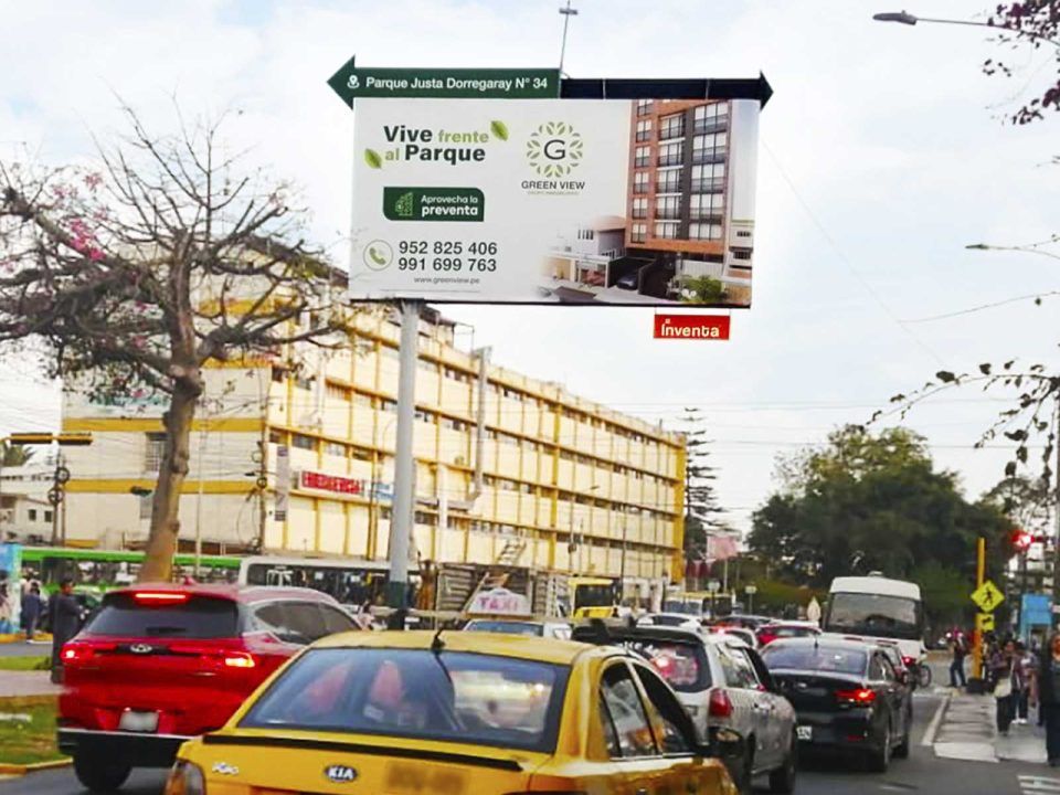 Green View: Campaña de Alto Impacto en Torres Minipolares - Inventa Publicidad